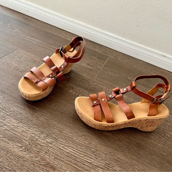 Brown Strappy Sandals - Picture 6 of 16